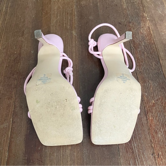 Pink heels - Picture 3 of 3